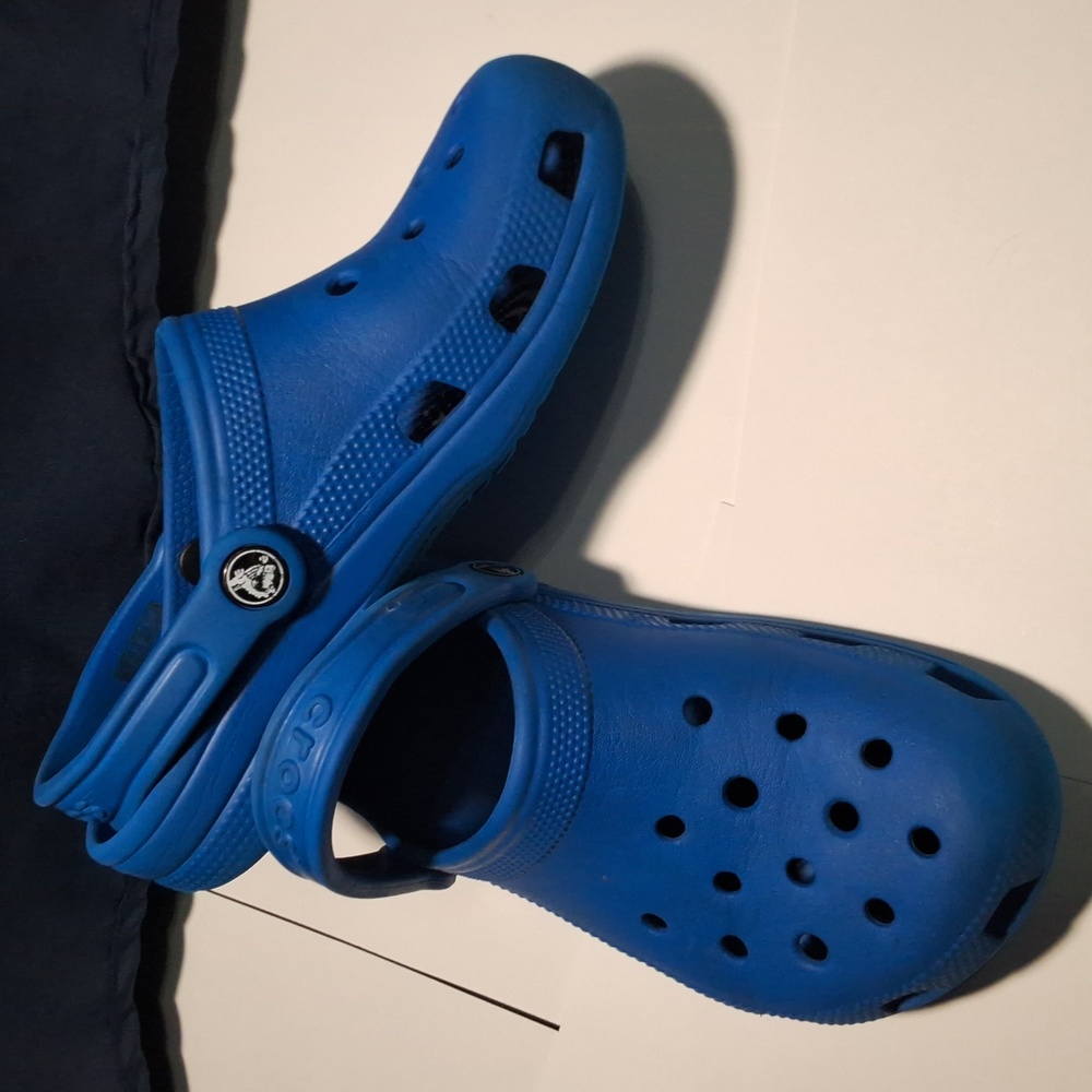 Blue crocs - Picture 3 of 3